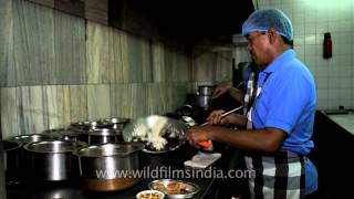 Chef preparing Jeera rice at Nataraj restaurant Rajasthan [upl. by Jacquelyn15]