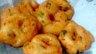 Crispy Medu Vada  Ulunthu Vadai  Medu Vada Recipe in English [upl. by Care725]