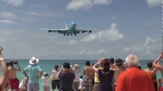 KLM 747 beautiful approach low landing Maho Beach St Maartin [upl. by Diana]