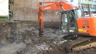 Hitachi Zaxis 225 USRLC Digging And Loading Clay On Volvo FH Truck [upl. by Elum]