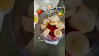 Smoothie aux fruits  fraise bananes jus dananas simple et délicieux 😋 [upl. by Sparrow]