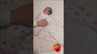 How to Swaddle a Baby in 20 Sec baby shorts trending cutebaby [upl. by Erle]