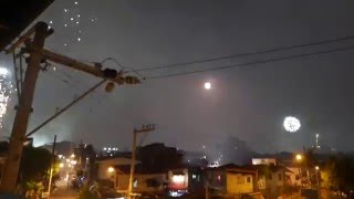 Full HD Non Stop New Year Fireworks Quezon City View Philippines Goodbye 2015 Hello 2016 [upl. by Yerfej3]