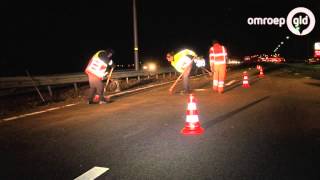 Ongeval op A1 bij Hoevelaken snelweg afgesloten [upl. by Adirehs669]