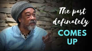 mooji  👀Why You Return to the past  mooji meditation [upl. by Zined]