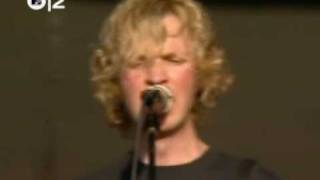 Beck  Loser Live 2003 [upl. by Dafodil]