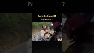 Twist irruku 😅 shorts music song comedyvideos comedy trending subscribe trend funny video [upl. by Schreiber]