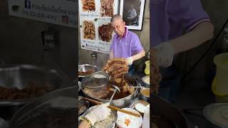 Legendary beef noodles by a 70 chef 🍜👨‍🍳✨ก๋วยเตี๋ยวเนื้อตำนานกว่า 70 ปี 😮 streetfood [upl. by Rob]