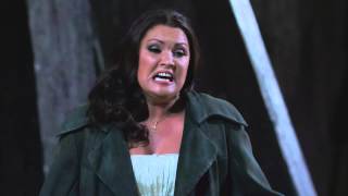 Il Trovatore quotDamor sullali roseequot Anna Netrebko [upl. by Enelav74]