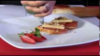 Crostinis de Queso Reggianito [upl. by Westley]