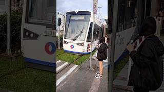 VLT Baixada SantistaVLT A012 saindo da estação Nossa Senhora das Graças [upl. by Ynatirb925]