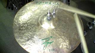 Istanbul Agop Signature Hi Hat Cymbals 15quot  1045t 1152b grams [upl. by Erdnael]