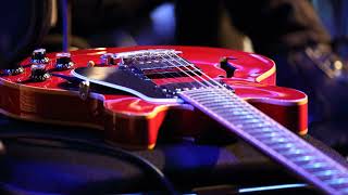 Los Prisioneros  El Baile De Los Que Sobran guitar backing track [upl. by Letnahs]