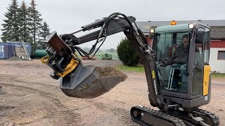 Köp Grävmaskin Volvo EC18C med tiltrotator och redskap på Klaravik [upl. by Elwyn17]