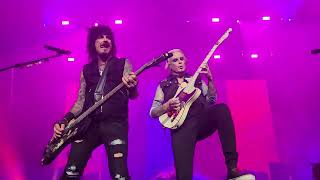 Mötley Crüe  Wild Side  Mohegan Sun  Uncasville CT  August 31 2024 [upl. by Arahas430]