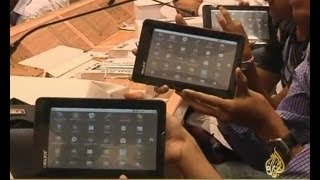 ارخص جهاز لوحي في العالم من الهند android Tablet pc for 35 indian made [upl. by Edals]