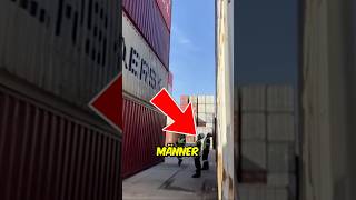 Tier Aus Schiffscontainer Gerettet 😱 [upl. by Champ]