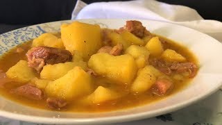 Guiso de patatas con carne de pavo Receta fácil y tradicional [upl. by Deedahs]