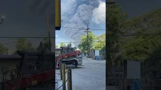 Happening now chemical fire has broken out at gas plant in Garyville Louisiana [upl. by Eiuqcaj]