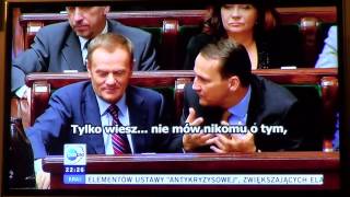 Tusk i Sikorski rozmawiają o prezentach [upl. by Wilhelmina893]