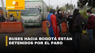 Bloqueo de camioneros causó parálisis total del transporte en Chía  CityTv [upl. by Elagiba]