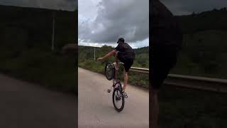 Segue nois ai 🥺 viralvideo grau graudebike stunt viralshort bicicleta bikelife [upl. by Sherborn326]