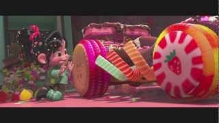 Les Mondes de Ralph en VF  extrait  La cuisson du kart de Vanellope I Disney [upl. by Yllor]