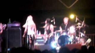 Joan Jett with Cherie Currie The Runaways 71809 [upl. by Monda]