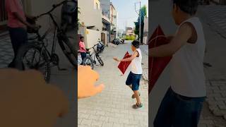 Bache patang lekar khush ho gye 😍🪁kite kiteflying patang patangbazi [upl. by Tillo]