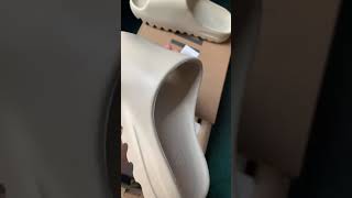 Unboxing yeezy slides from dhgate [upl. by Ridgley]