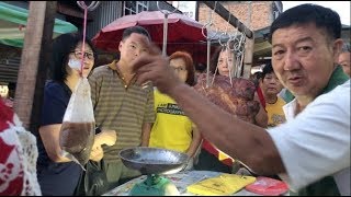 CNY Eve Queue  Serdangs BBQ Pork Uncle Solo [upl. by Vincenz]