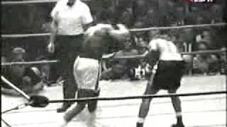 Cassius Clay vs Archie Moore  highlights [upl. by Jarrett]