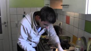 Food with Alessia 6  Stamppot Boerenkool met Rookworst [upl. by Jarvey747]