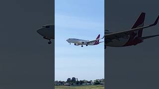 Qantas 737 landing at Adelaide [upl. by Scevor]