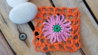 Piastrella con margherita centrale alluncinetto tutorial facile [upl. by Dene]