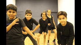 Chalti hai kya 9 se 12 kids dance  judwaa 2  G M Dance Centre  Deepak Tulsyan Choreography [upl. by Arehsat265]