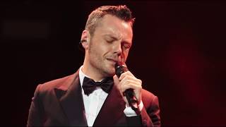 Tiziano Ferro  Sere nere Live  San Siro 2015 [upl. by Emiaj2]