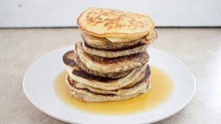 Recette des vrais pancakes américains  Faciles rapides et moelleux [upl. by Chenay]