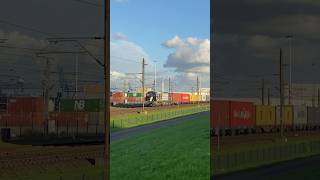 RFO Vossloh G2000 passeert Pernis met een Containertrein [upl. by Ikkiv37]