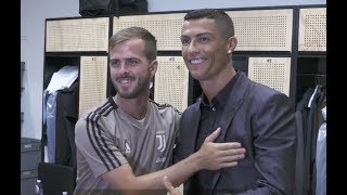 Cristiano Ronaldo meets his Juventus teammates for the first time [upl. by Edouard]