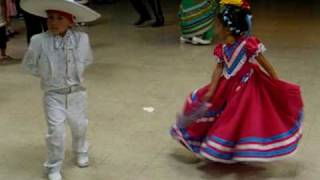 Niños bailando folklor Mexicano  La Negra Y Jarabe Tapatio de Jalisco [upl. by Domineca]