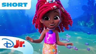 Disney Jr’s Ariel Mermaid Tales Short 1 🧜🏾‍♀️  Shimmer Song ✨  The Little Mermaid  disneyjr [upl. by Namlas]