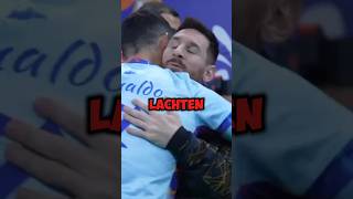 Messi lädt Ronaldo zum Abendessen ein aber die Fans stehlen die Show 🧐ll ronaldo shorts viral [upl. by Oicneconi]