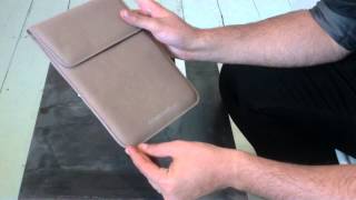 Présentation vidéo de la housse de luxe Lucrin pour iPad [upl. by Malony754]