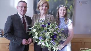 Westersteder Blumenfee plaudert mit Ministerin [upl. by Adnauq]