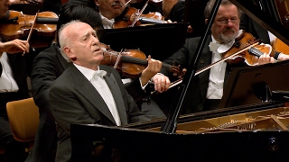 Johannes Brahms  Piano Concerto No 1 in D minor Op 15  Maurizio Pollini [upl. by Eibloc682]