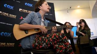 Natalia Lafourcade hasta la raiz en vivo [upl. by Eduam]