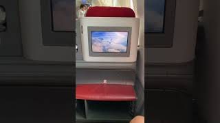 Quick Look LATAM Business Class 7879 Old Seats [upl. by Yerggoeg152]