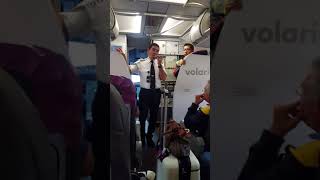 Vuelo de Volaris No puede Despegar de ultimo momento instantes Despues del Temblor de México 2017 [upl. by Grata]