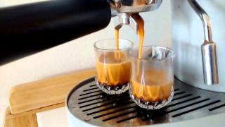 Espresso shot using a Francis Francis X3 [upl. by Iduj70]